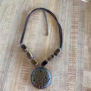 Vintage Unbranded 80s Tiger Eye Bead/Open Pendant Boho/Hippi Style Pendant 2x2”